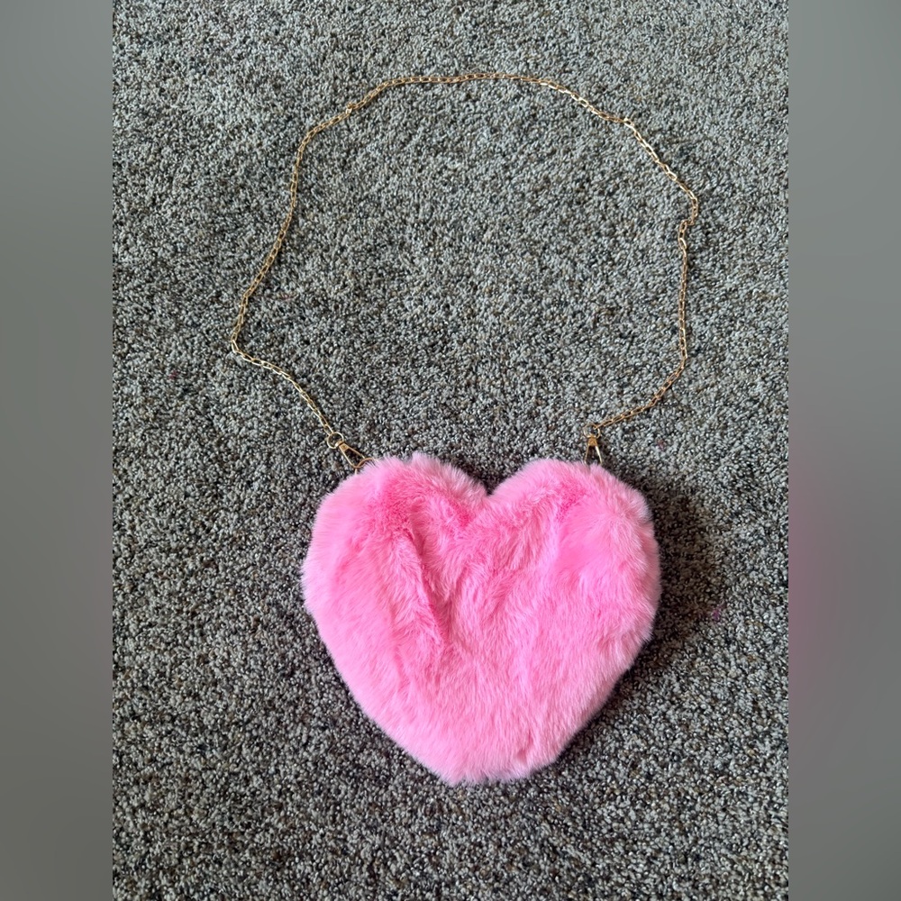 Pink Heart-Shaped Furry Purse